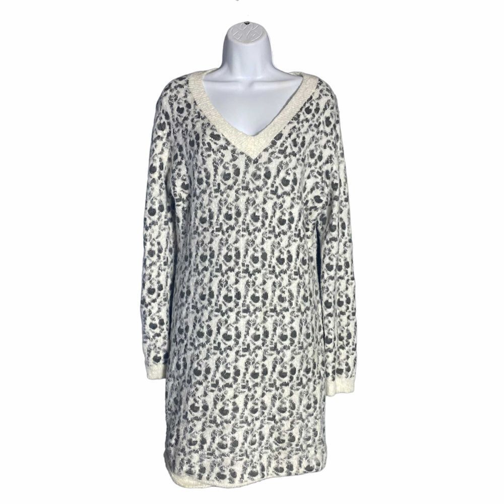 White Mark Sweater dress Size XL